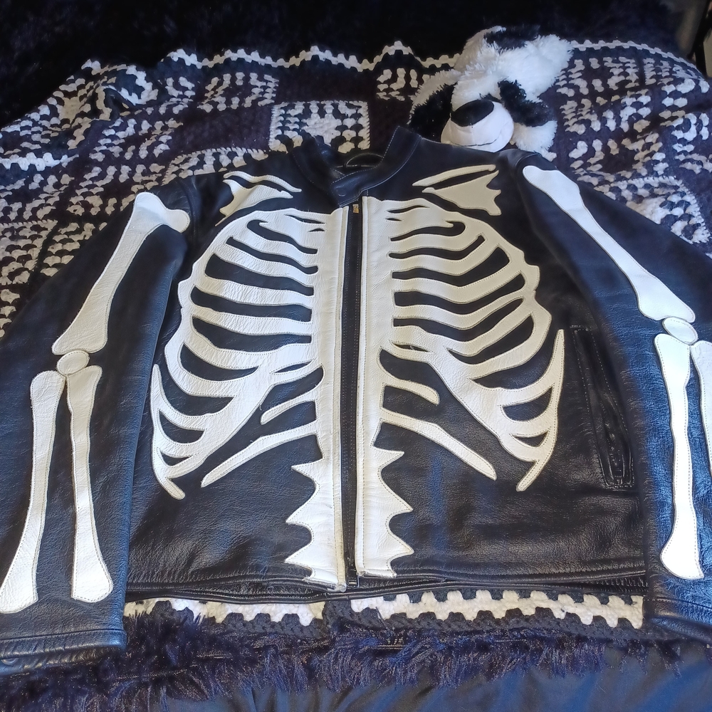 Men's Black Skeleton Performance Jacket - image 1